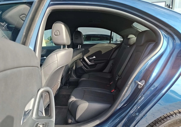 Mercedes-Benz Klasa A cena 129900 przebieg: 30705, rok produkcji 2021 z Góra małe 211